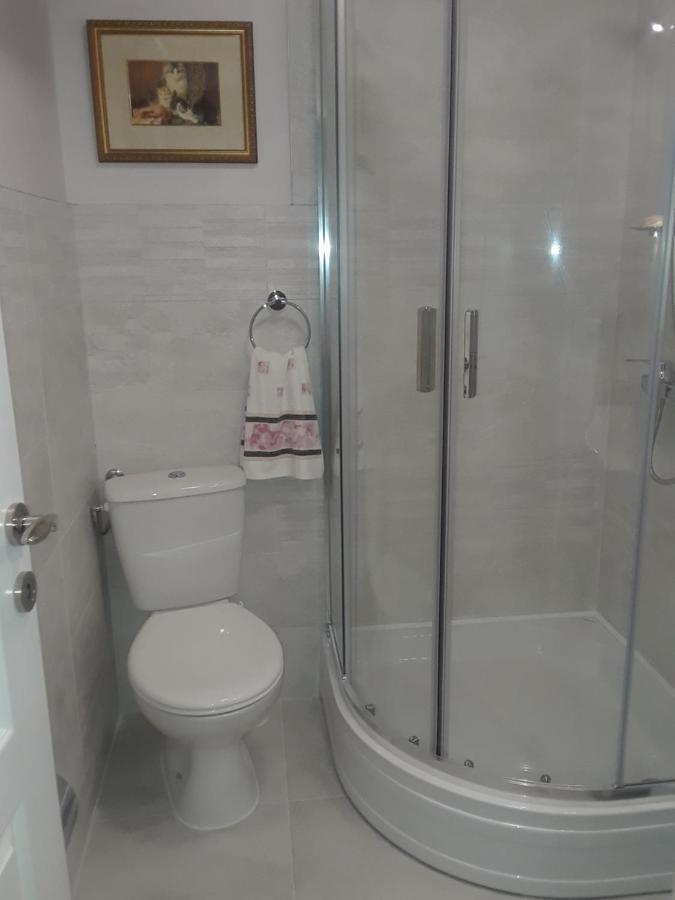 New Kosljun Apartment Short Walk To Beach Exterior foto