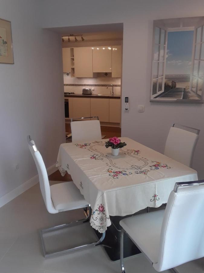 New Kosljun Apartment Short Walk To Beach Exterior foto