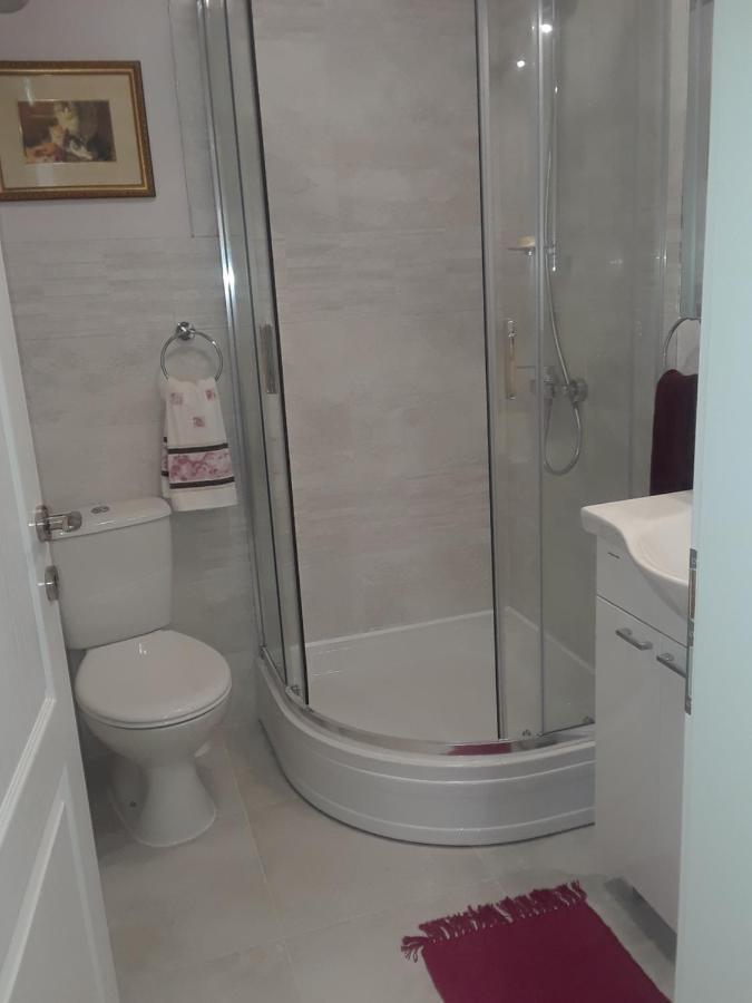 New Kosljun Apartment Short Walk To Beach Exterior foto
